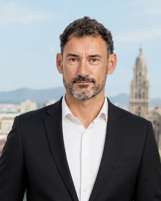 Retrato de Jorge Molina-Niñirola